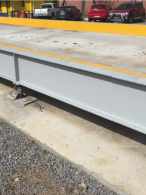 Balança rodoviária Rodo Cargo 25 X 3,2m, 120T, vigas metálicas laterais e plataforma em concreto, com indicador WT 27